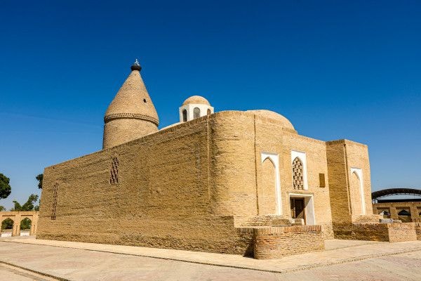 Chashma-Ayyub Mausoleum